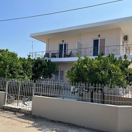 Koulouras Holiday Apartments Nikolaiika Exterior photo